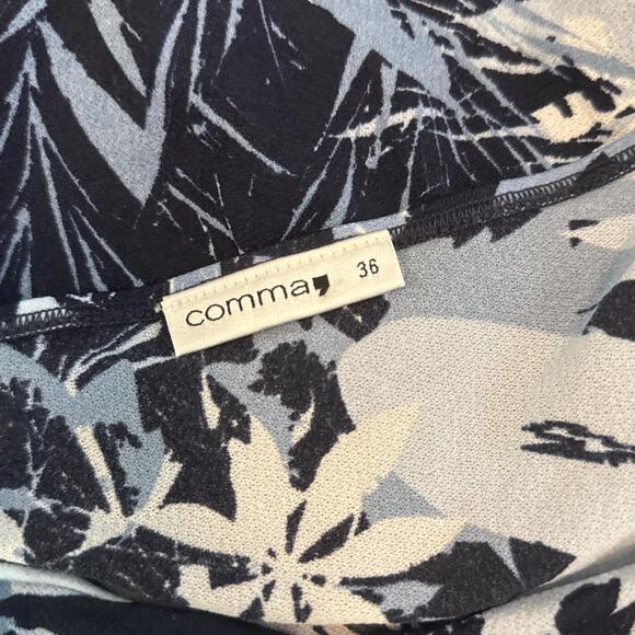 Blue white floral print top ruffle sleeves sweetheart neckline from Comma - Picture 8 of 8